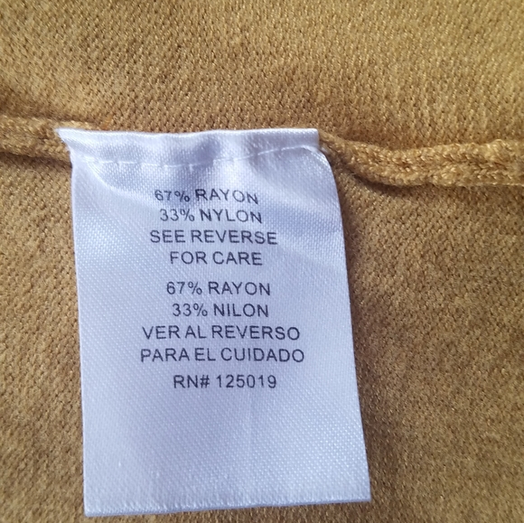 Yellow blouse. - Picture 4 of 5